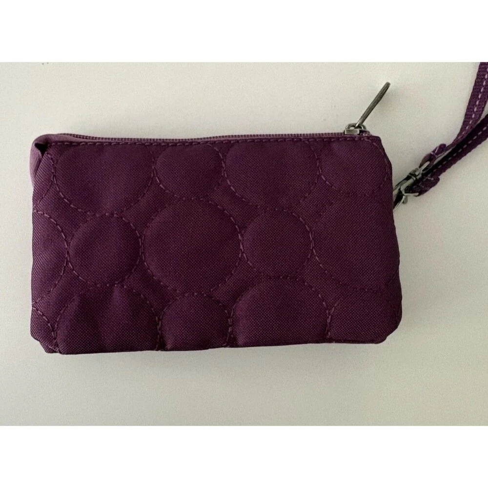Thirty-One Quilted Very You Wristlet Wallet Plum Circles 3 Compartments Zippered